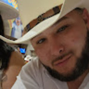 Meet your Posher, Luis